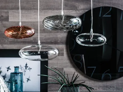 Lampada a sospensione con paralume in vetro borosilicato arancio o fumé Lim Z di Cattelan Italia