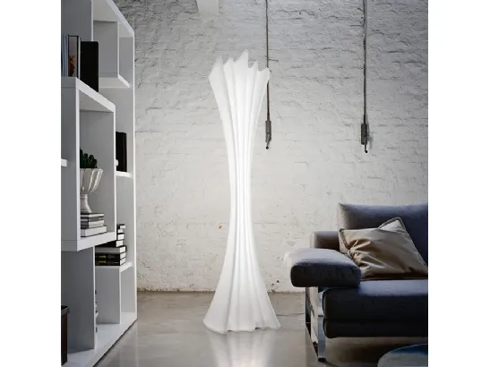 Lampada appendiabiti da terra in polietilene bianco Sipario Light di Cattelan Italia