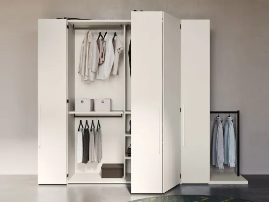 Armadio con ante a soffietto in laccato bianco opaco Best di Clever