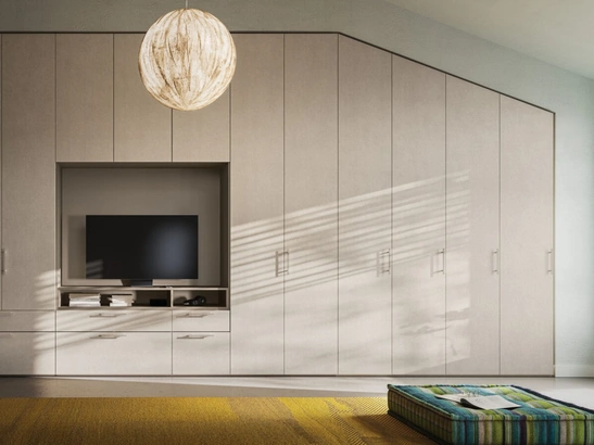 Armadio su misura per mansarde Liscia + M 15 39 di Orme