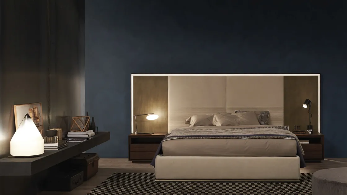 Letto Frame con boiserie di Fimes