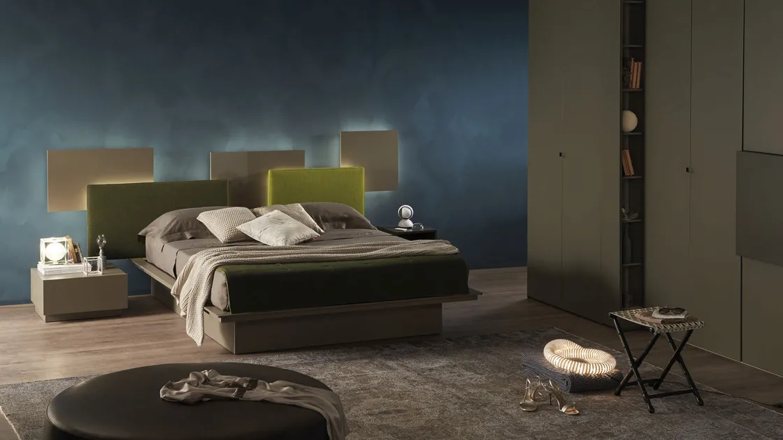 Letto Infinity in laccato e tessuto imbottito di Fimes