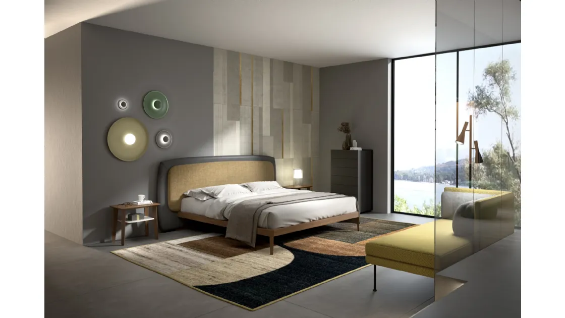 Letto Yugen con testiera in tessuto ed ecopelle di Fimes