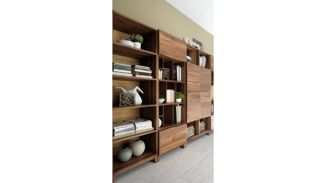 Libreria componibile Leonardo in legno massello di Arte Brotto