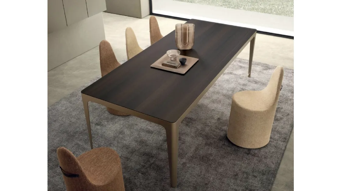 Tavolo Grand More con top in Legno di Presotto