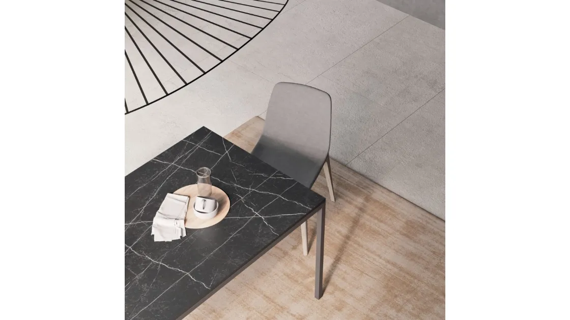 Tavolo di design con piano in marmo Slim 01 di Orme