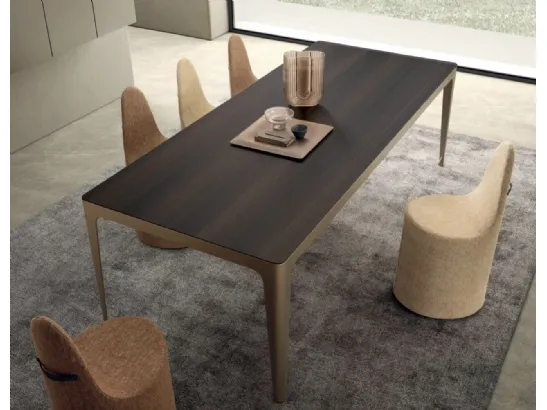 Tavolo rotondo con base in metallo e top in ceramica Soho Keramik di Cattelan Italia