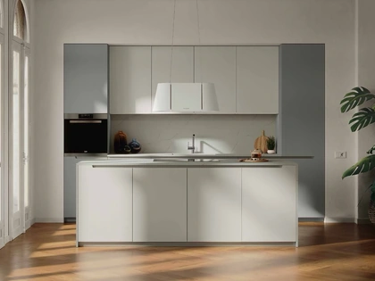 Cucina Moderna in pet con isola MK08 di Gentili Cucine